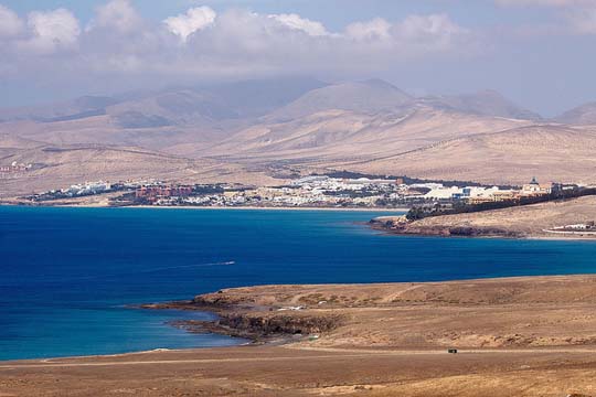Costa Calma, Fuerteventura - Foto: <script type='text/javascript'>
 <!--
 var prefix = 'ma' + 'il' + 'to';
 var path = 'hr' + 'ef' + '=';
 var addy80086 = 'dirk' + '@';
 addy80086 = addy80086 + 'vorderstrasse' + '.' + 'de';
 document.write('<a ' + path + '\'' + prefix + ':' + addy80086 + '\'>');
 document.write(addy80086);
 document.write('<\/a>');
 //-->\n </script><script type='text/javascript'>
 <!--
 document.write('<span style=\'display: none;\'>');
 //-->
 </script>This email address is being protected from spambots. You need JavaScript enabled to view it.
 <script type='text/javascript'>
 <!--
 document.write('</');
 document.write('span>');
 //-->
 </script>
